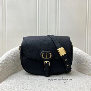 (Category: ) located in . Submitted by brands_lover (Listing ID 1333865136, Image 1). Description: .