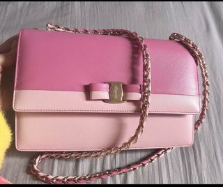 (Category: ) located in . Submitted by startstyle (Listing ID 1333934798, Image 1). Description: .