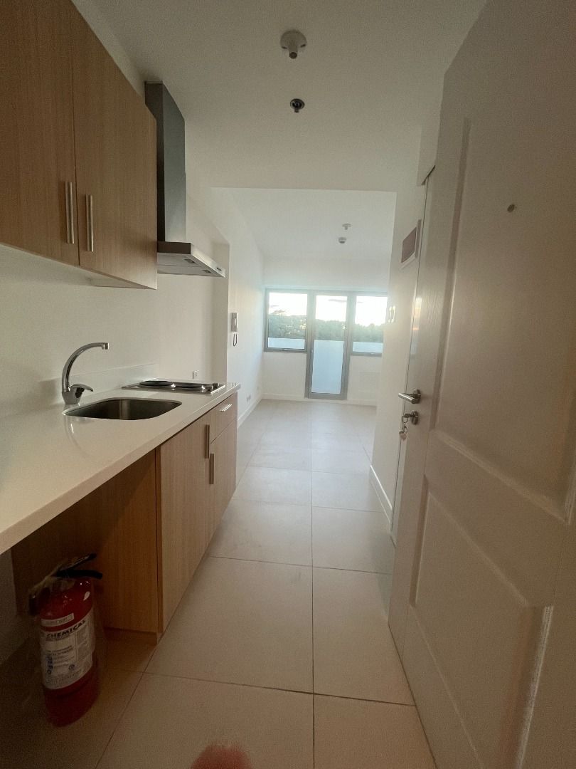 For Rent/Lease: Studio Unit with Balcony at The Residences at ...