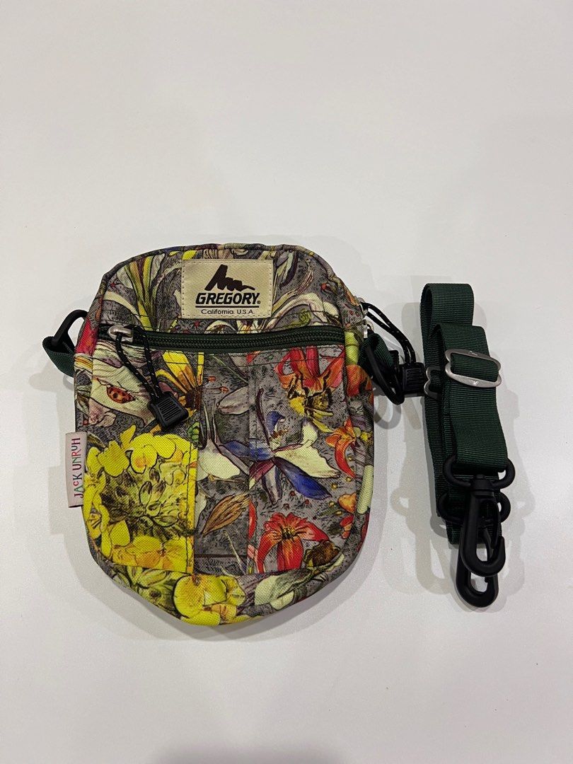 【GREGORY】 JACK UNRUHコラボ ボディバッグ Sサイズ GREGORY JACK UNRUH QP, Men's Fashion, Bags, Sling Bags on Carousell