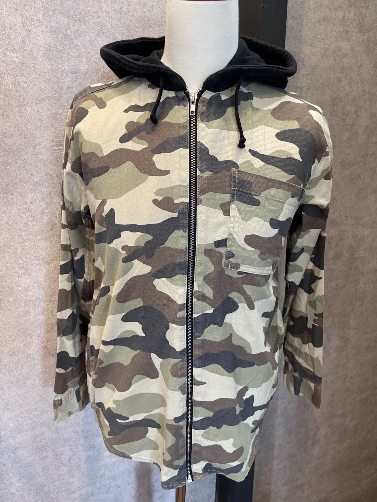 Jaket Camo Cropped Hoodie H&m Hoodie H&M Camo RYG, Fesyen Pria