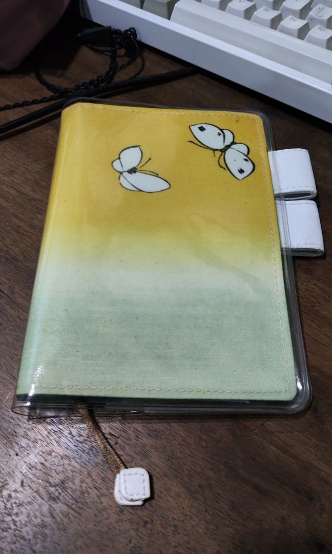Hobonichi A6 Cover (Category: Stationery & School Supplies) located in Guimba. Submitted by marjnm14 (Listing ID 1333852628, Image 1). Description: FS: Hobonichi 2023 A6 Tokyo National Museum: Shibata Zeshin - Small White Butterfly - with free COC Lightly used. Did not leave the house PHP 1500 RFS: have decided on leather cover Shipping c/o buyer (J&T or LBC) Location: Nueva Ecija MOP: Gcash, Bank Transfer.