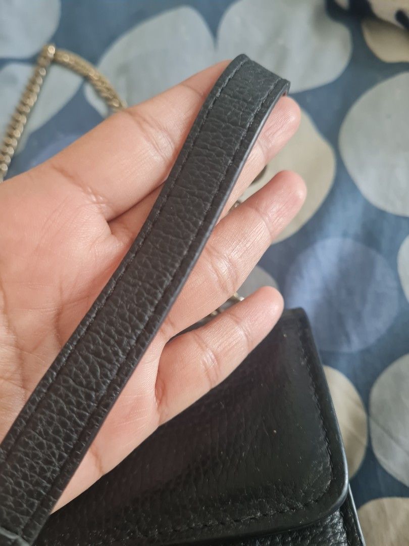 Interlocking Bag (Category: Shoulder Bags) located in Kuala Lumpur. Submitted by serasafiya (Listing ID 1333914459, Image 3). Description: .