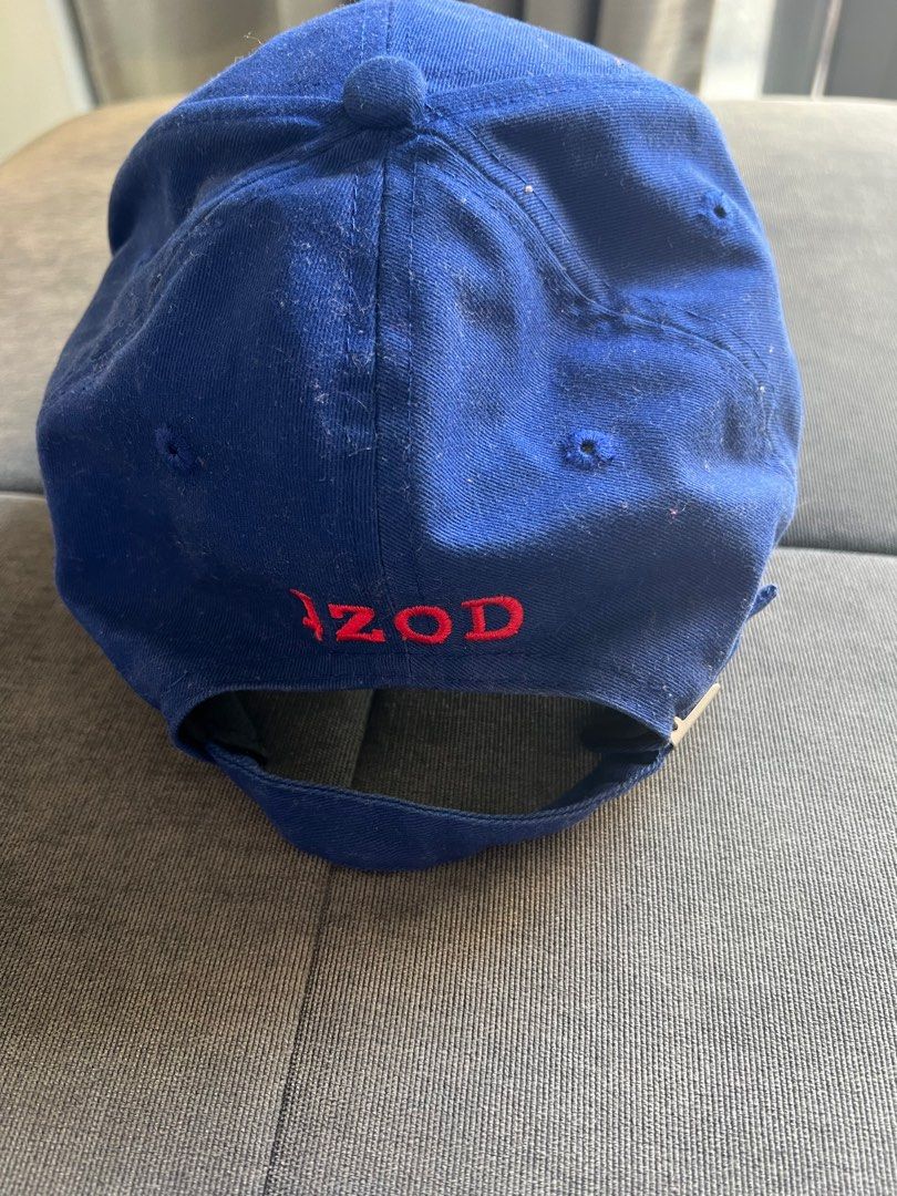 Izod Cap (Category: Caps & Hats) located in Manila. Submitted by mimi.chua (Listing ID 1333872190, Image 2). Description: No issues Lightly used Preloved.