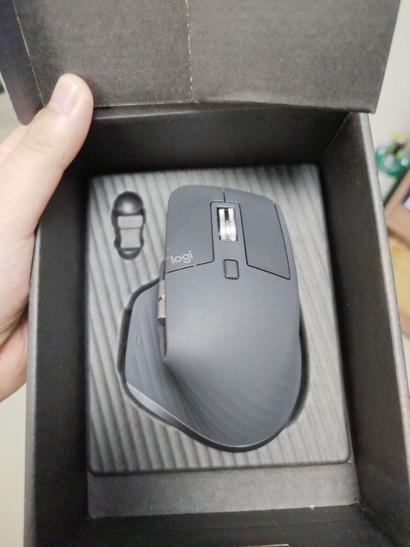 Logitech MX MASTER 3S🔥World's Best Productivity Mouse(latest-graphite) (Category: Mouse & Mousepads) located in Quezon City. Submitted by calibre027 (Listing ID 1333965257, Image 1). Description: Logitech MX MASTER 3S 🔥100% ORIGINAL, not yet opened for repairs 🔥test all you want at unli check sa meetup 🔥SRP is is around 6k 👉 Package: Mouse only ⚠️ 👉 meetup - Anonas, Quezon City / pwede sm north, trinoma upon schedule nga lang / meycauayan o