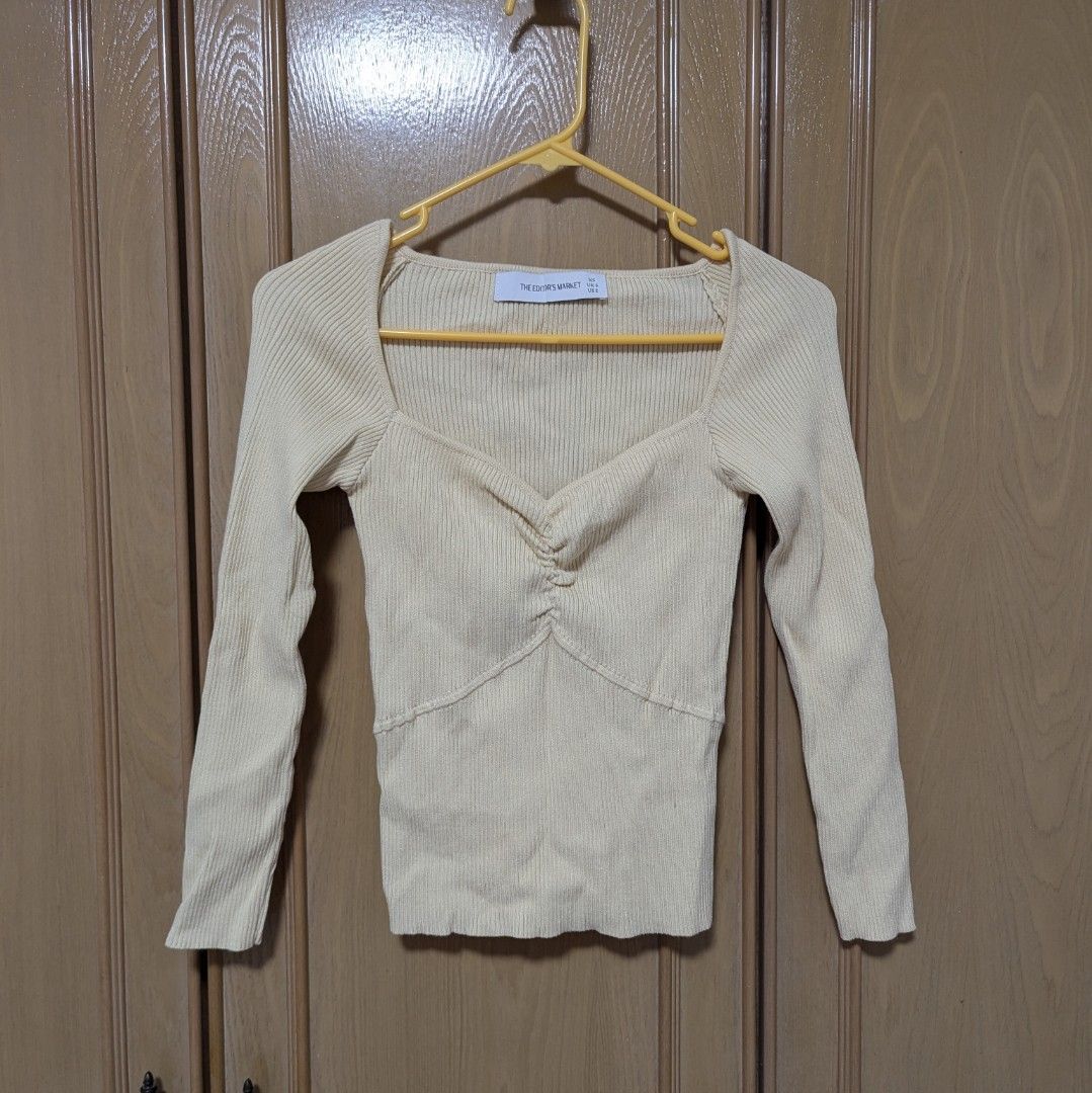 Low cut long sleeve shirt hotsell