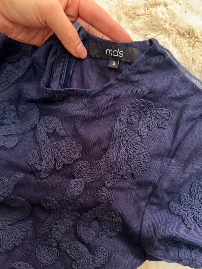 MDS (Singapore brand) Top (Category: Blouses) located in Taytay. Submitted by cheriiv (Listing ID 1333874665, Image 2). Description: Washed, never worn.