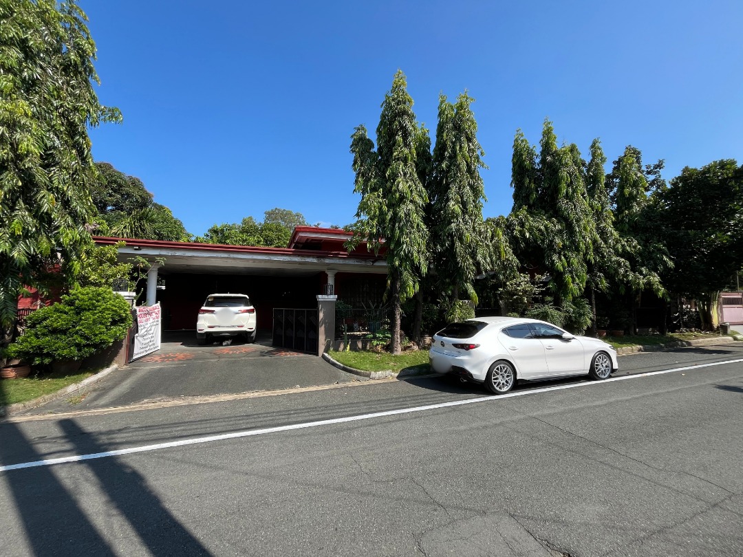 (Category: ) located in . Submitted by sandro_realty (Listing ID 1333913357, Image 1). Description: .