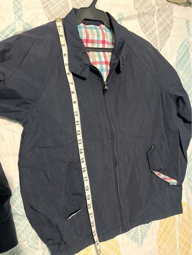 Navy Blue Windbreaker Type Jacket (Category: Coats, Jackets and Outerwear) located in Mandaluyong City. Submitted by msafer (Listing ID 1333857329, Image 3). Description: .