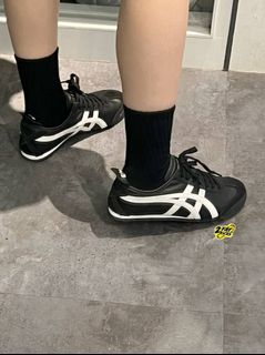 SHOES Collection item 3