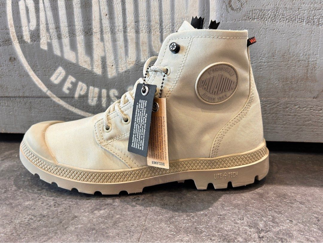 PALLADIUM防水靴, 他的時尚, 鞋類, 靴在旋轉拍賣