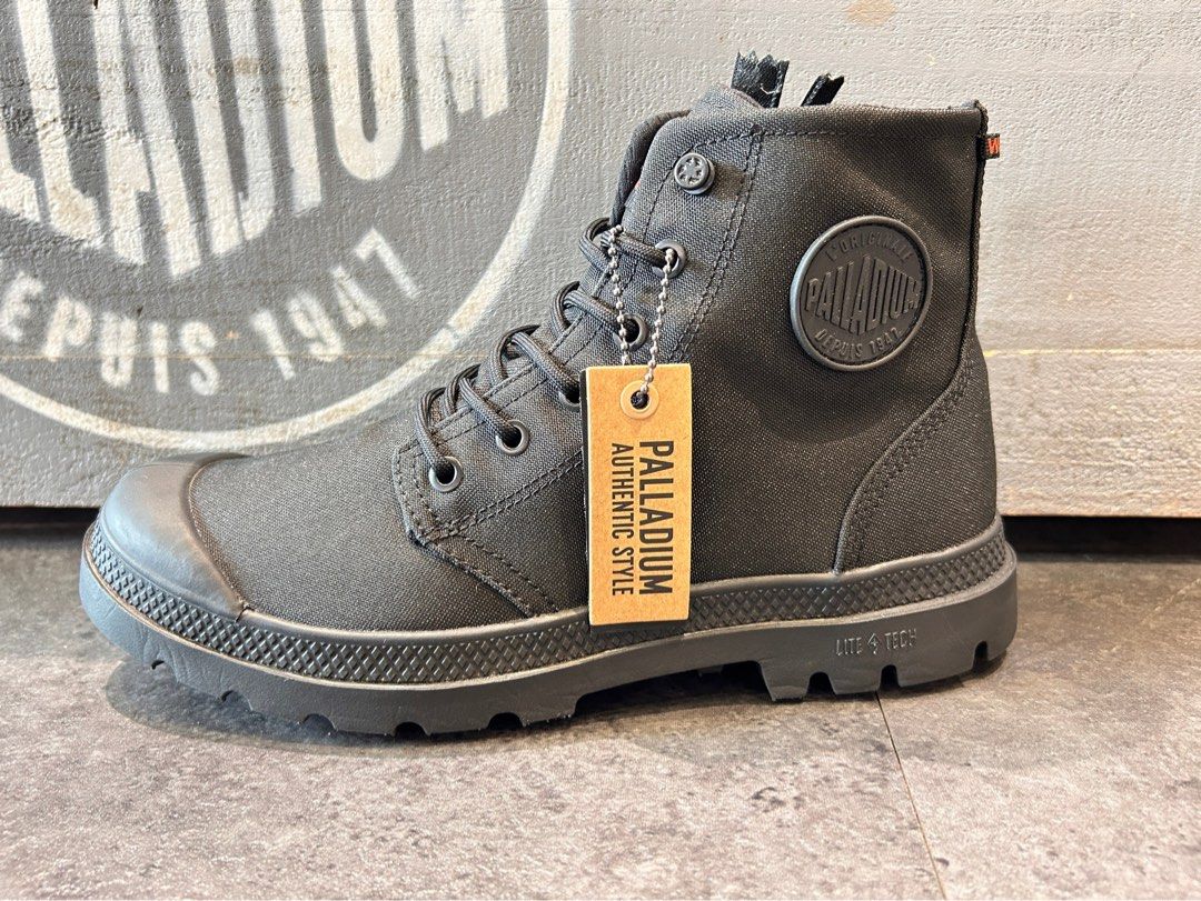 PALLADIUM防水靴, 他的時尚, 鞋類, 靴在旋轉拍賣