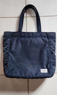 (Kategori: ) berada di . Dikirim oleh thriftin.project (ID iklan 1333909275, Gambar 1). Deskripsi: .