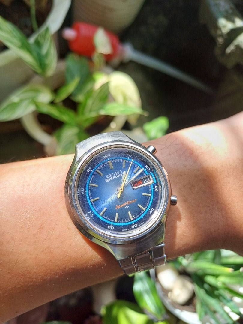 RARE 1972 Seiko Speed timer Flyback 7015-8000 (Category: Luxury Watches) located in Manila. Submitted by timearcph (Listing ID 1333911035, Image 2). Description: This is a popular variant of Seiko 5 Sport which make this vintage chronograph hard to resist. It is powered by Cal. 7015 movement and has a potential reserve of up to 43 hours. It has all original parts. PRICE: 23,000 PHP (NEGOTIABLE) Brand: Seiko Model: 5526-7000 Serial Number: 2D3337 