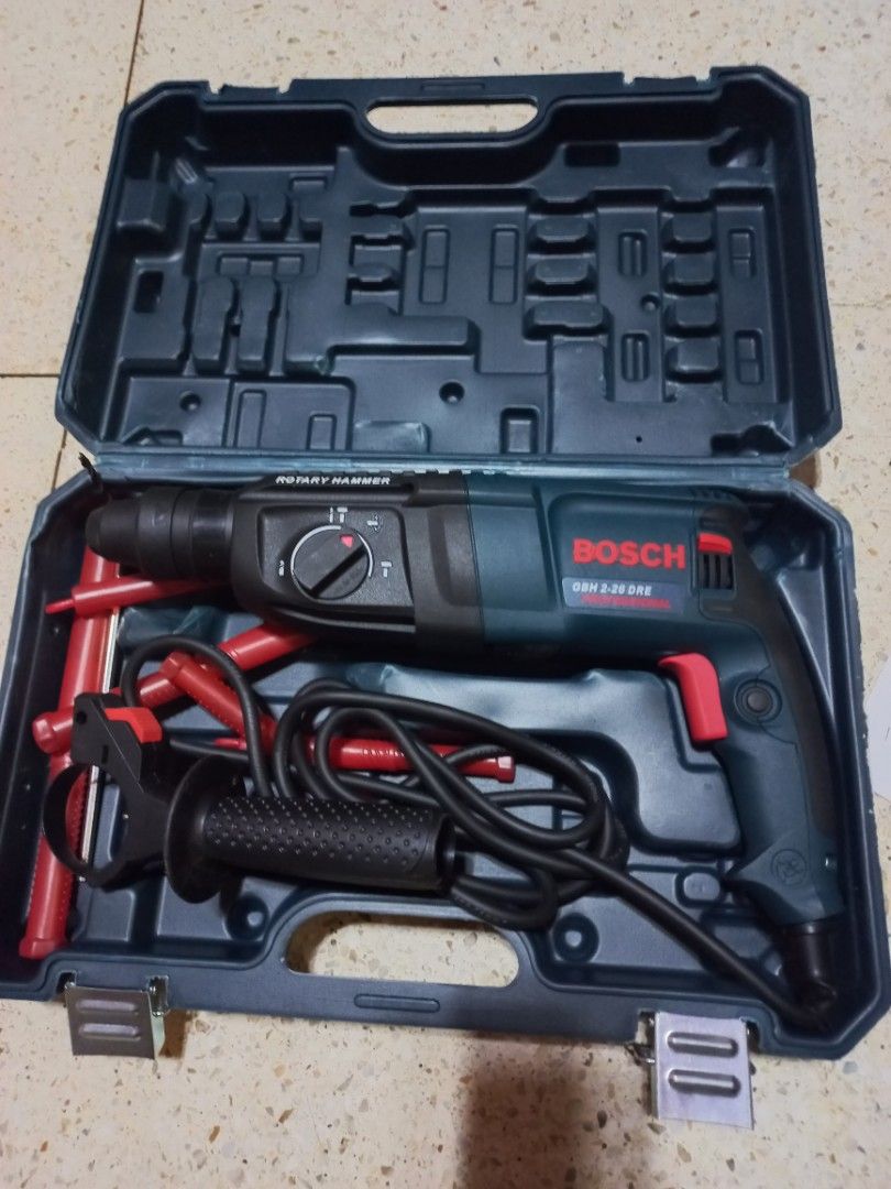 Rotary Hammer Drill (Bosch) (Category: Construction Tools & Equipment) located in Paranaque City. Submitted by isay_virtualstore (Listing ID 1333863046, Image 1). Description: pls see pictures for details.
