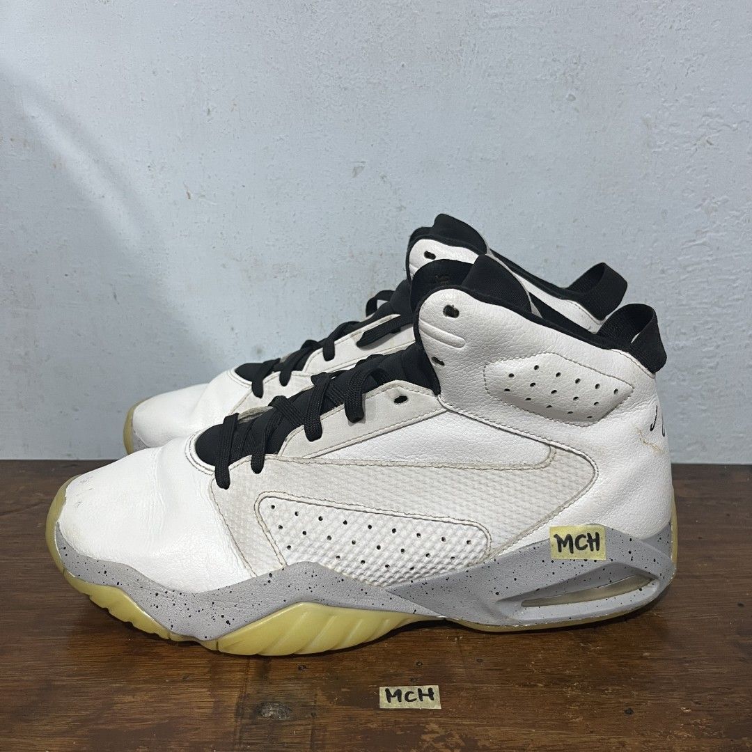 Aj lift off store