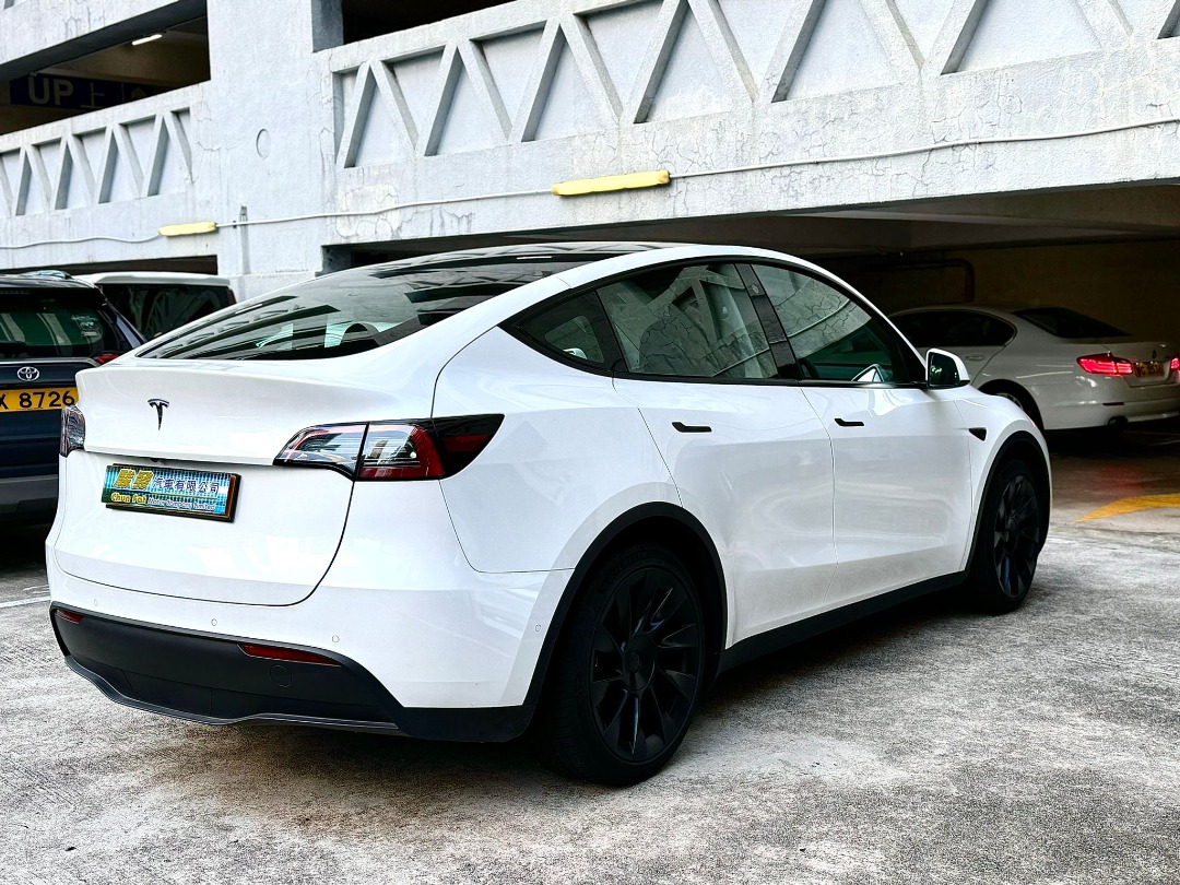 Tesla Model Y SR Auto62865873193090114