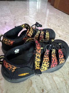 (Category: ) located in . Submitted by g.oodgoods (Listing ID 1333929794, Image 1). Description: .
