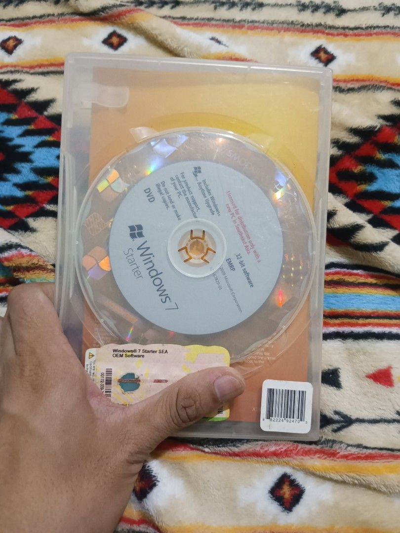 Windows 7 starter installer (Category: Software) located in Quezon City. Submitted by markgolveo (Listing ID 1333877141, Image 3). Description: Windows 7 starter installer.
