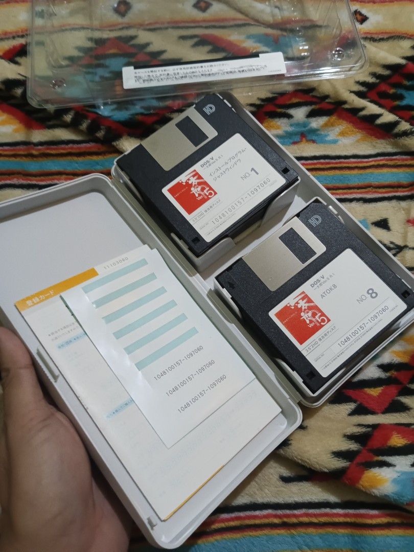 Windows DOS V - version 5 R1 floppy disk set installer (Category: Software) located in Quezon City. Submitted by markgolveo (Listing ID 1333877546, Image 1). Description: Windows DOS V - version 5 R1 floppy disk set installer.