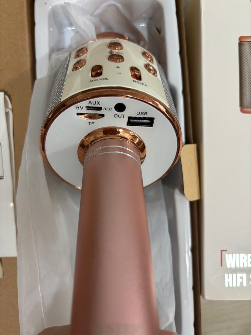 Wireless Microphone Speaker63149556936450111