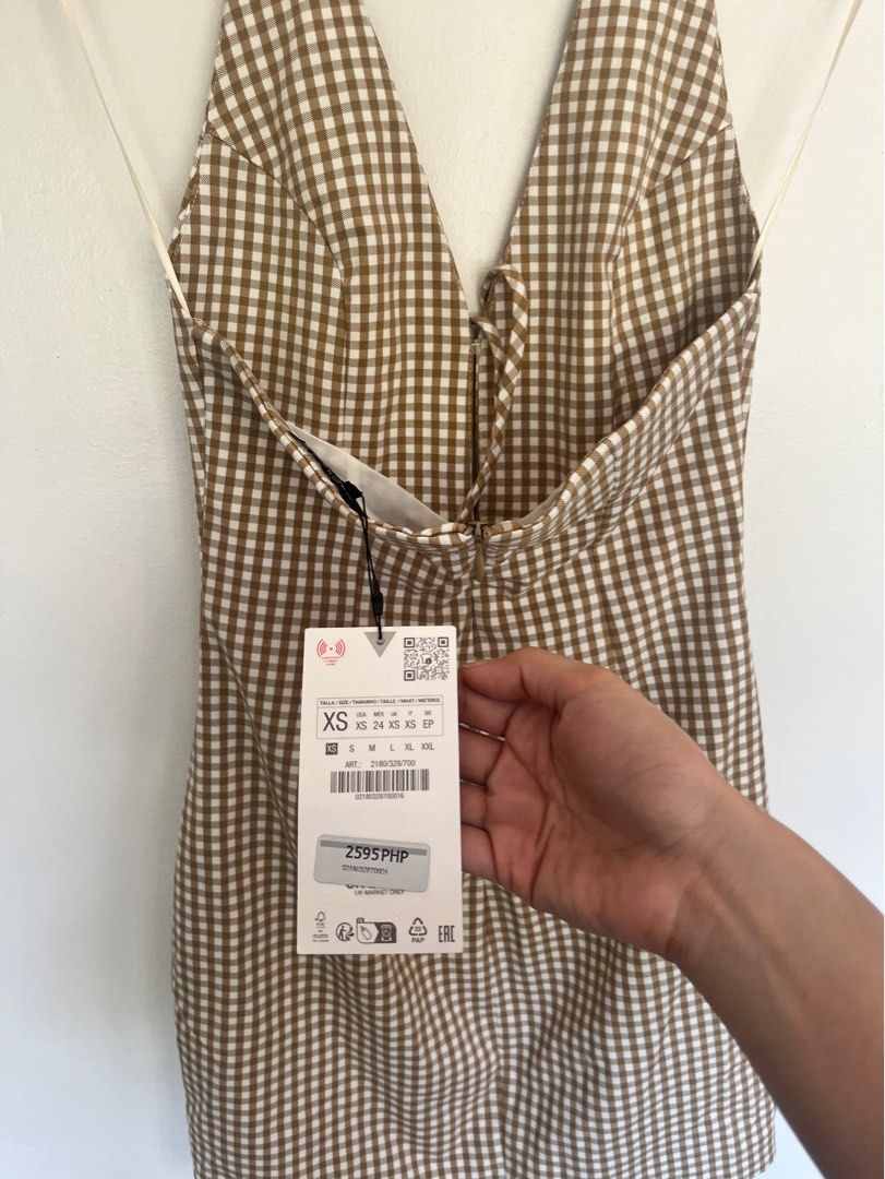 Zara Gingham Halter Dress, Women's Fashion, Dresses & Sets, Dresses on  Carousell