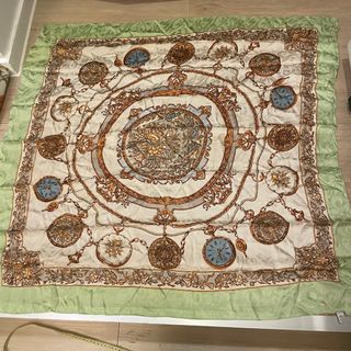 ITALY Made Vintage Pattern 100% Silk Scarf629776549877791126