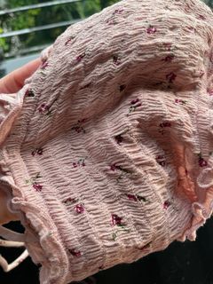 (Category: ) located in . Submitted by wardrobecleanout2 (Listing ID 1335441979, Image 1). Description: .