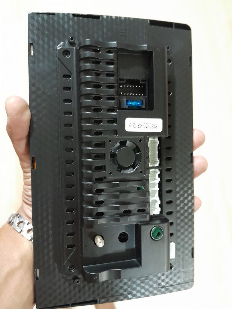 Android Head Unit (Category: Navigation & Displays) located in Singapore. Submitted by red_devil10 (Listing ID 1335460190, Image 3). Description: Supports YouTube, Netflix, Google Maps etc. Removed from my previous Nissan Qashqai. Working fine. 10.1 inch, RAM 2GB, ROM 16GB.