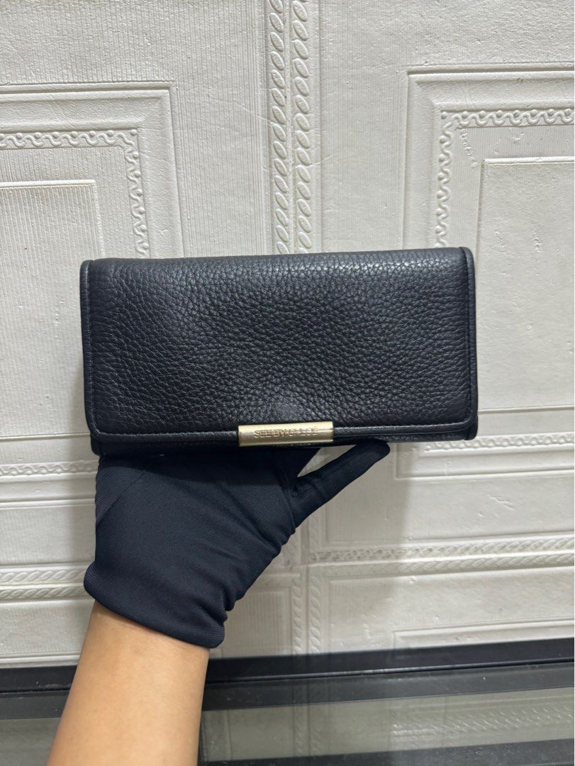 Authentic see by chloe genuine leather long wallet (Category: Luxury Bags & Wallets) located in Rizal. Submitted by houseofbell (Listing ID 1335531682, Image 1). Description: .