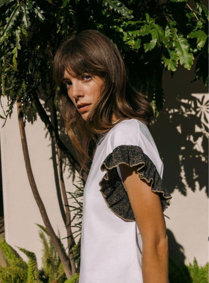 BNWT ZARA EMBELLISHED T-SHIRT M Women's Fashion, Tops, Other