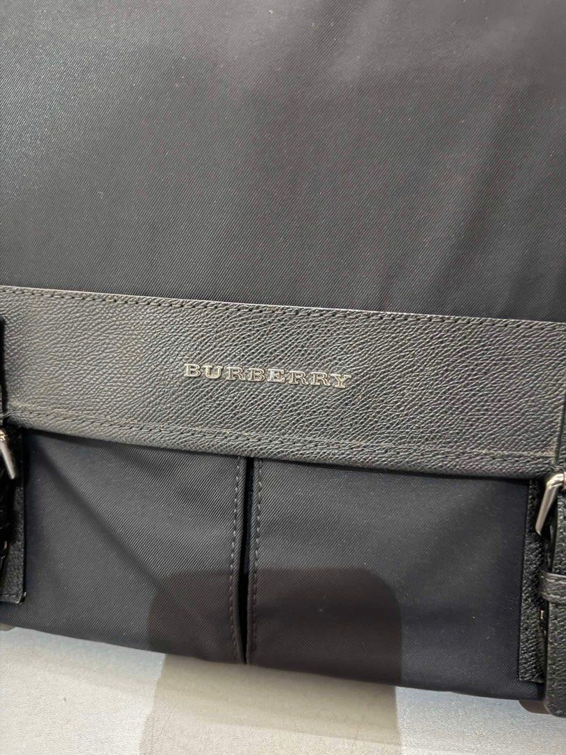Burberry Messenger Bag (Category: Luxury Bags & Wallets) located in Manila. Submitted by beautyand_ (Listing ID 1335455046, Image 2). Description: Purchased in store. .