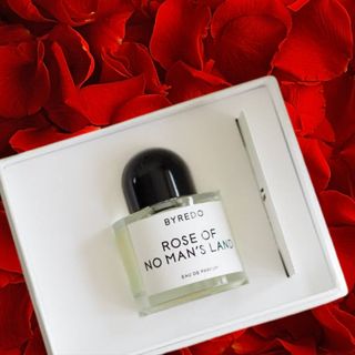 (Category: ) located in . Submitted by arman.perfume (Listing ID 1335575814, Image 1). Description: .