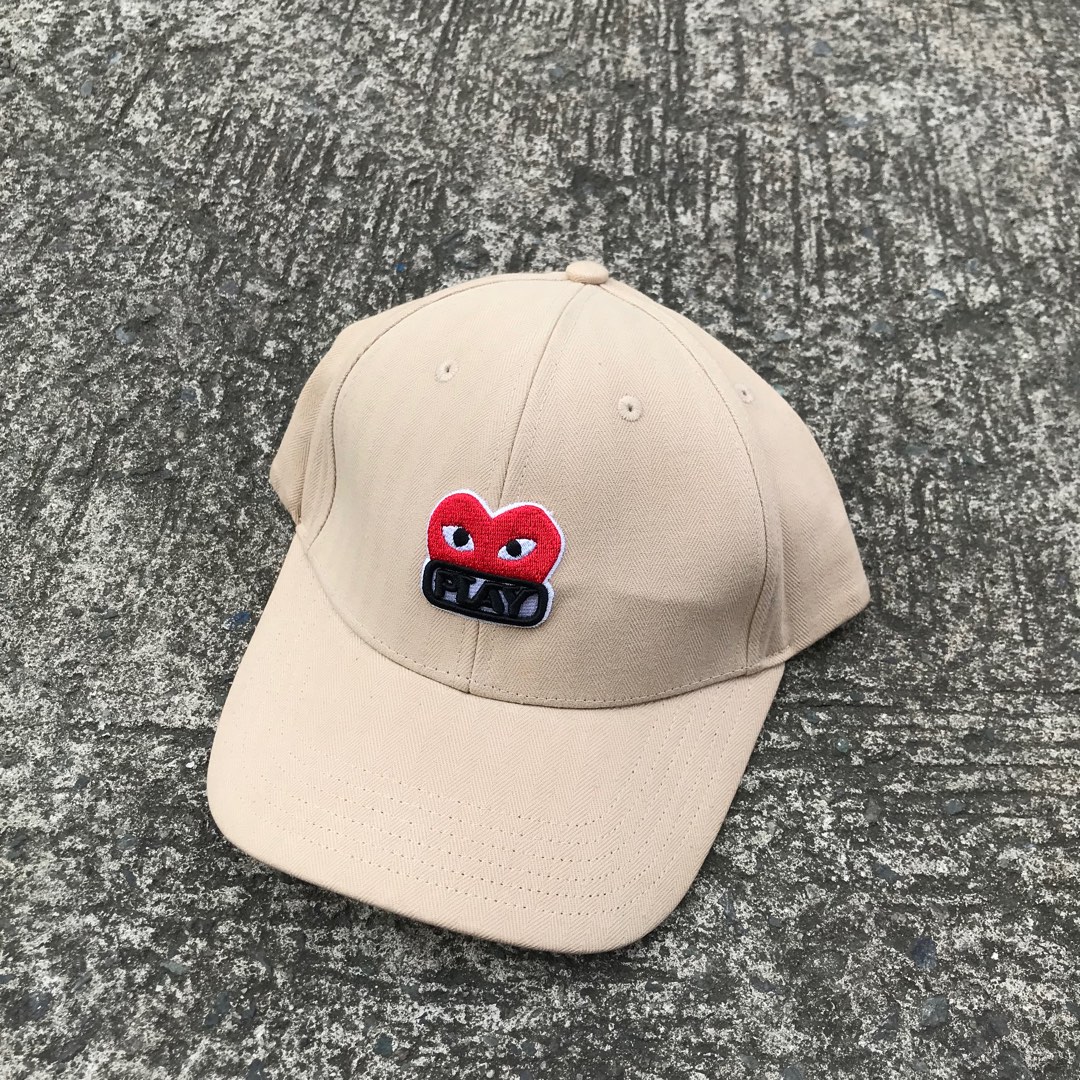 Cdg Play Men s Fashion Watches Accessories Caps Hats on Carousell