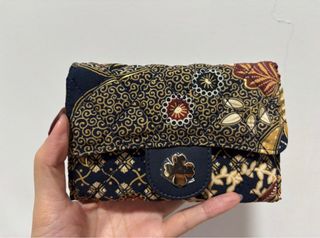 (Category: ) located in . Submitted by coralcrochets (Listing ID 1335430414, Image 1). Description: .