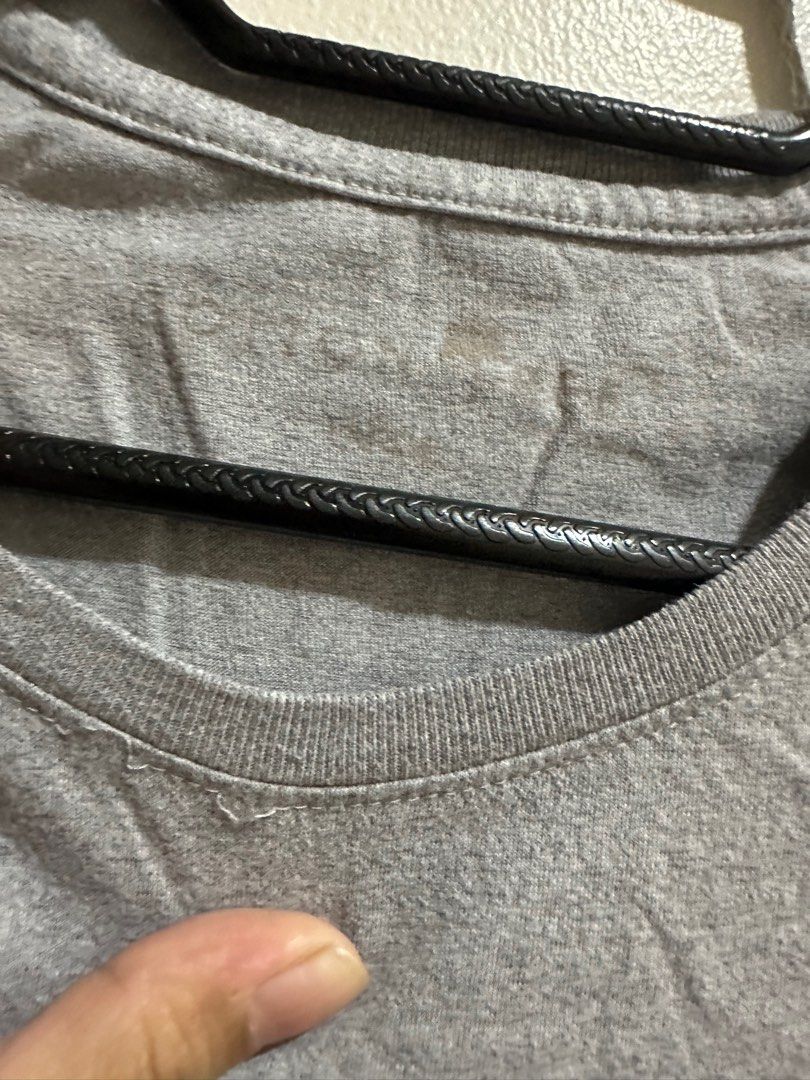 Cotton Tree Statement shirt gray (Category: Shirts) located in Lipa City. Submitted by jnlxv87 (Listing ID 1335553005, Image 2). Description: No issues.