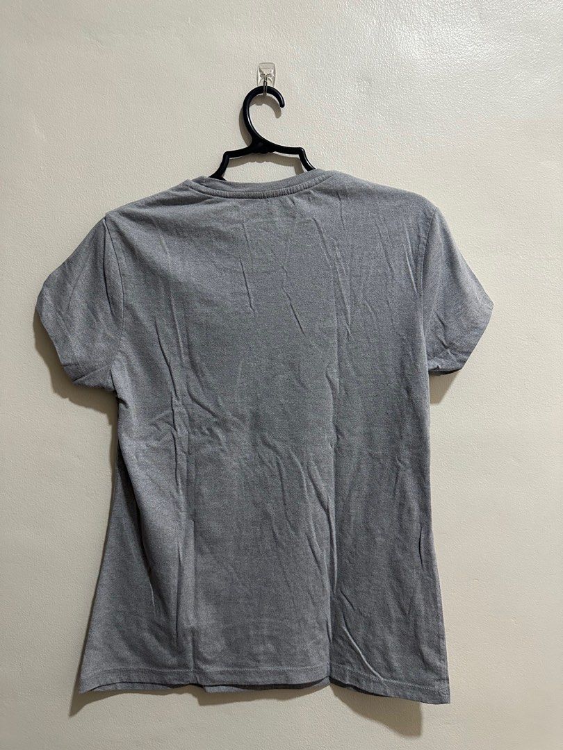 Cotton Tree Statement shirt gray (Category: Shirts) located in Lipa City. Submitted by jnlxv87 (Listing ID 1335553005, Image 3). Description: No issues.