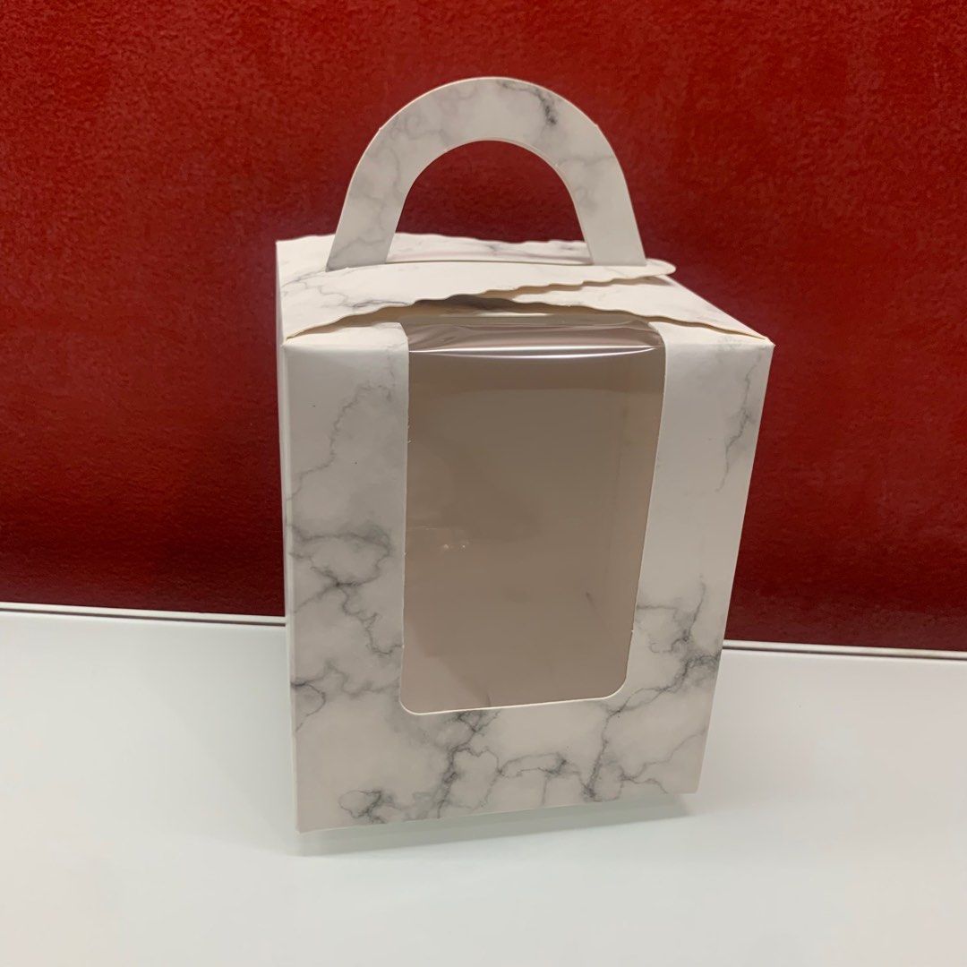 Cupcake box (Category: Storage Boxes & Baskets) located in Manila. Submitted by coolandchic (Listing ID 1335534507, Image 3). Description: .