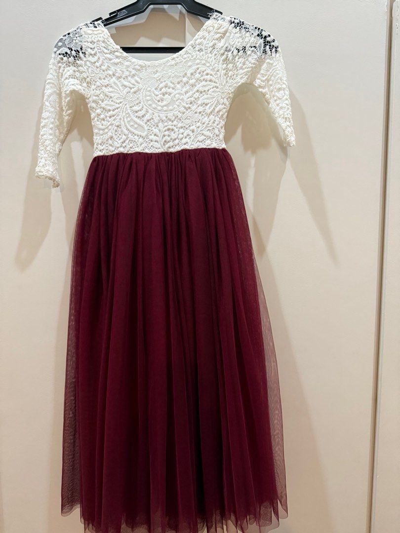 Formal/Wedding dress 4-5yr old (Category: Babies & Kids Fashion) located in Manila. Submitted by beanbins (Listing ID 1335511303, Image 1). Description: .