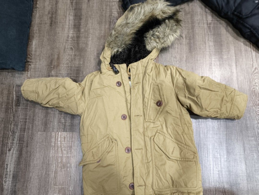 GAP Winter Jacket (Category: Babies & Kids Fashion) located in Singapore. Submitted by queeny16 (Listing ID 1335568645, Image 1). Description: wore once. perfect condition and keeps child warm! looks good too! 💯.