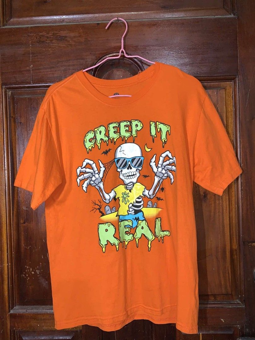 Halloween Tshirt (Category: Tshirts & Polo Shirts ) located in Mandaue City. Submitted by DREAD032 (Listing ID 1335532936, Image 1). Description: Halloween Tshirt Size Medium Dimensions Posted on pictures No Issues color rate 10/10 Free Shipping Thru LBC branch pick up only.