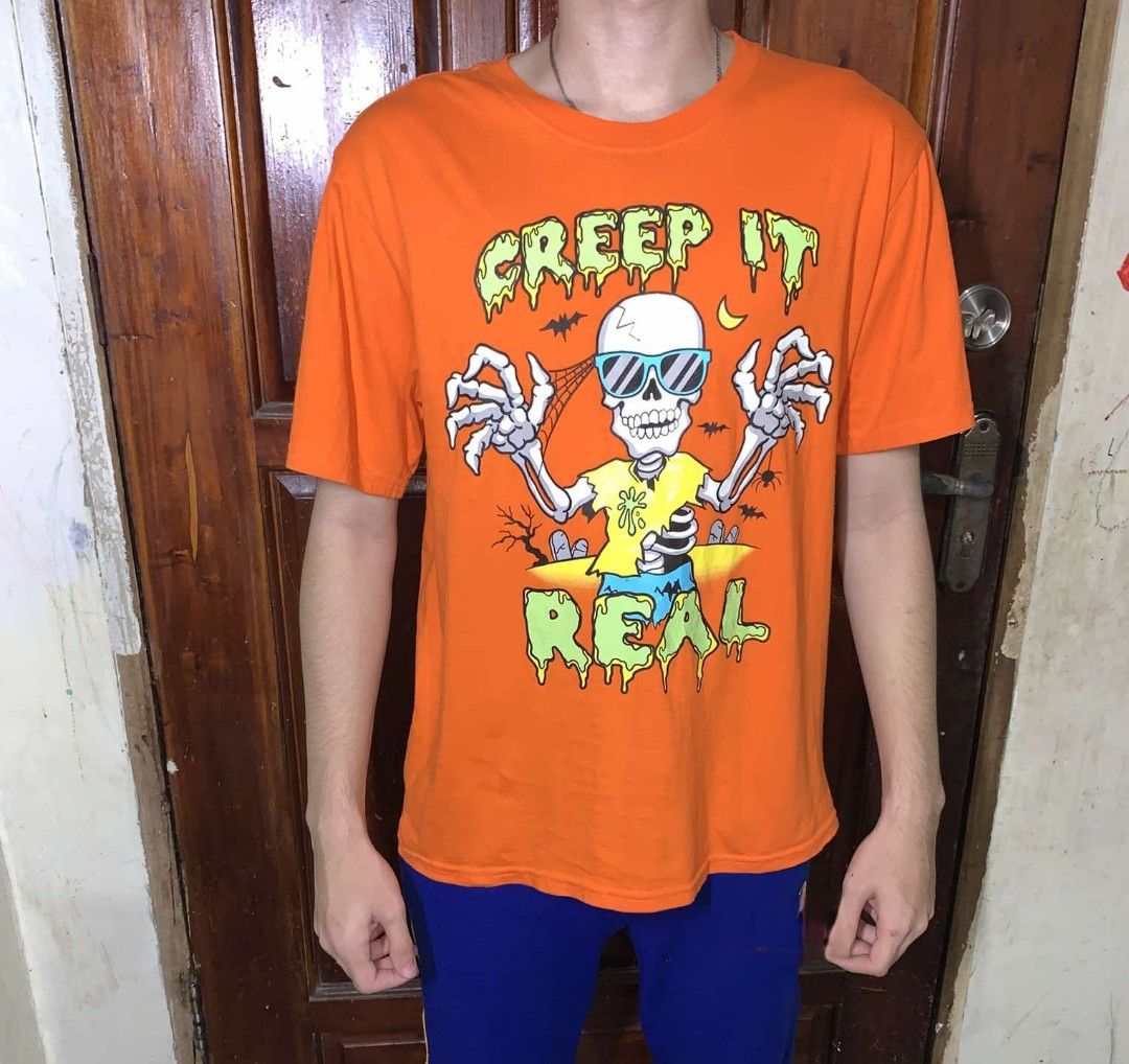 Halloween Tshirt (Category: Tshirts & Polo Shirts ) located in Mandaue City. Submitted by DREAD032 (Listing ID 1335532936, Image 2). Description: Halloween Tshirt Size Medium Dimensions Posted on pictures No Issues color rate 10/10 Free Shipping Thru LBC branch pick up only.