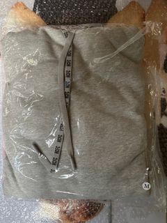 （分類：）位於 。 由 bluebohk 提交（商品編號 1335489332，圖片 1）。簡介： 。