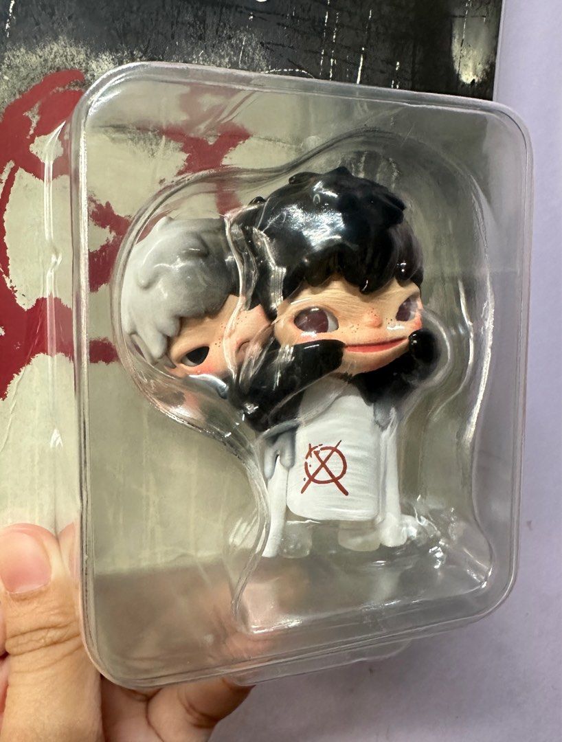 Hirono Simper Figure Pop Mart (Category: Designer & Blind Box Toys) located in Quezon City. Submitted by rouge89 (Listing ID 1335477861, Image 2). Description: Hirono Simper Pop Mart Brand New - Sealed.