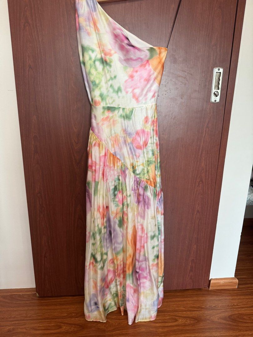 H&M Lyocell-blend one shoulder dress, Women's Fashion, Dresses & Sets,  Dresses on Carousell