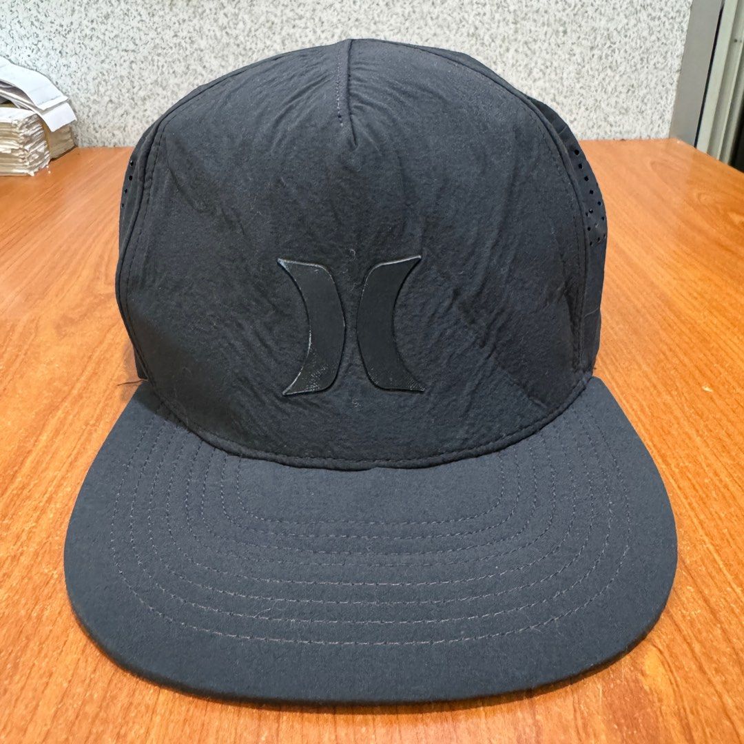hurley nike dri fit snapback