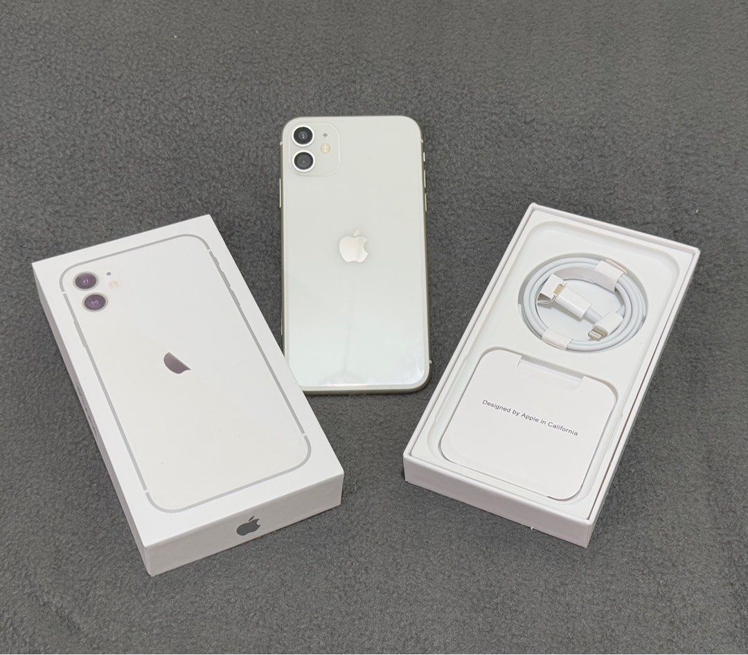 iPhone11 尊い 64GB ホワイト 箱