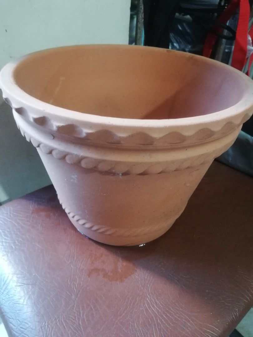 Japan clay pot (Category: Gardening Tools & Ornaments) located in Paranaque City. Submitted by 4thestate.surplusan (Listing ID 1335441853, Image 1). Description: Clay pot japan sourced. Pls see photos.