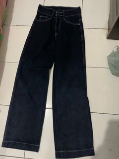 (Kategori: ) berada di . Dikirim oleh b___thingz (ID iklan 1335547976, Gambar 1). Deskripsi: .
