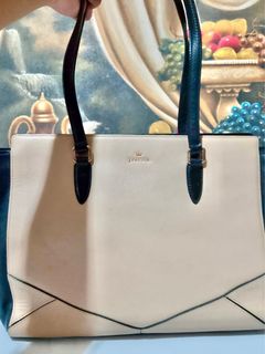 (Category: ) located in . Submitted by phbudgetluxuryfinds (Listing ID 1300903759, Image 1). Description: .